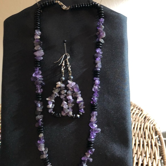 HANDMADE ONE OF A KIND 20” NECKLACE AND 3”EARRINGS - Picture 2 of 7